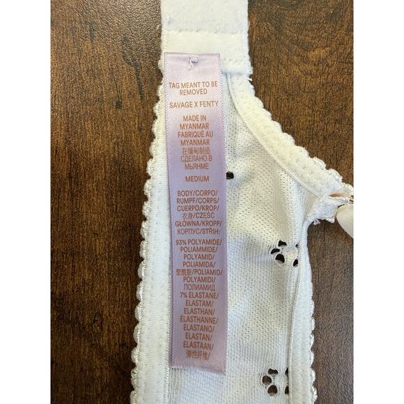 Women’s Savage x Fenty Corset Lace Bra White BOMBSHELL BRODERIE LACE BRALETTE M - Picture 6 of 6